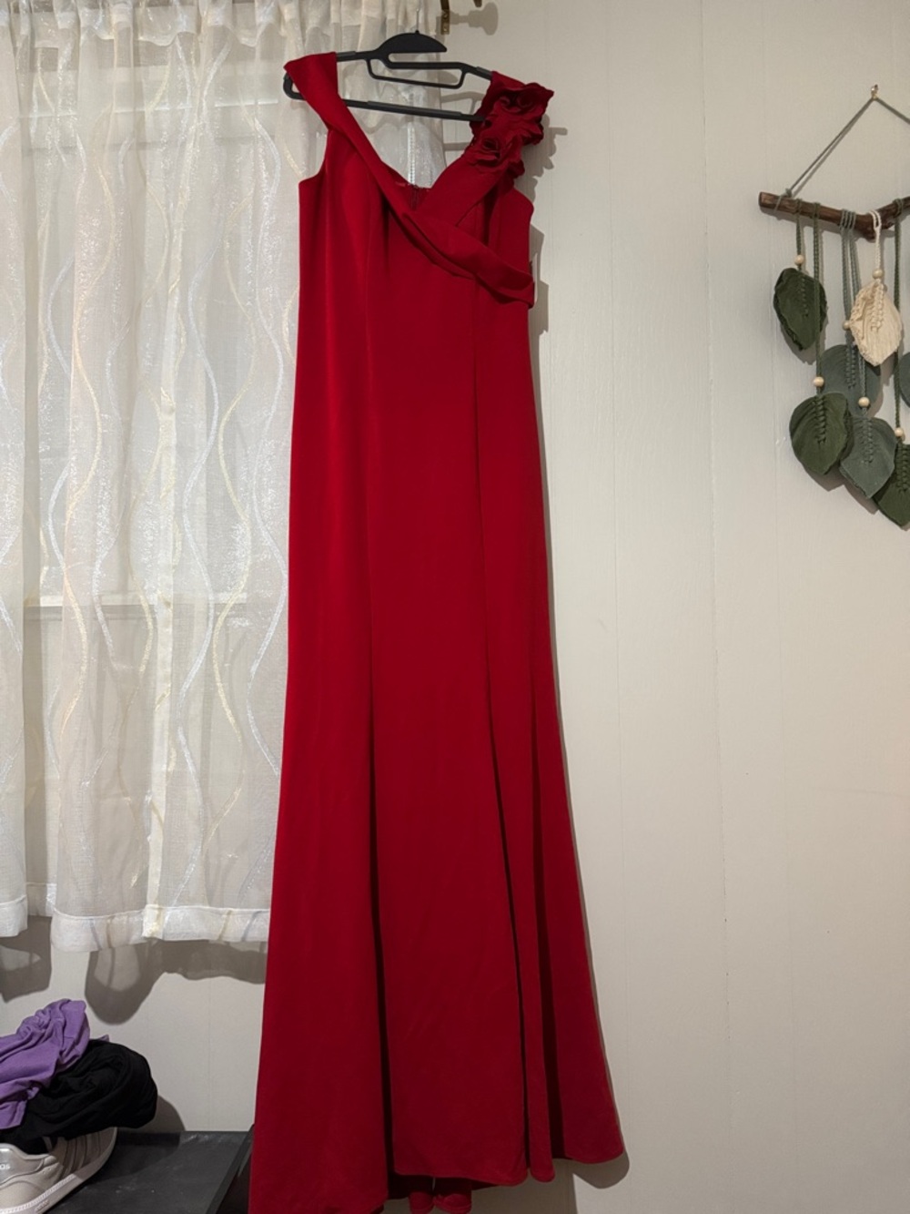Rene Ruiz Red One-Shoulder Gown with Floral Detail